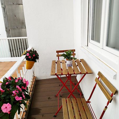 Apartamento Vivienda Alameda De Santiago Santiago de Compostela Exterior foto