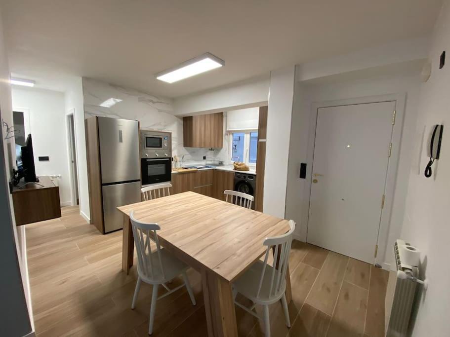 Apartamento Vivienda Alameda De Santiago Santiago de Compostela Exterior foto